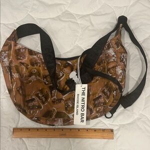 Baggu x The Nitro Bar Rhode Island Medium Nylon Crescent Bag